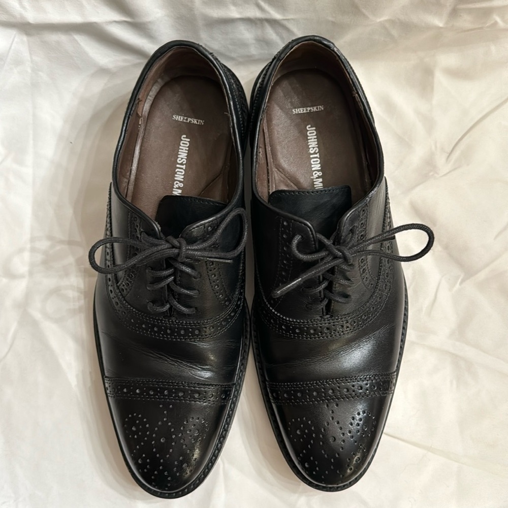 Men’s Black Johnston and Murphy Wingtip Dress Shoes